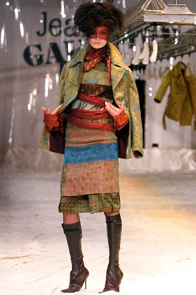 Look 60